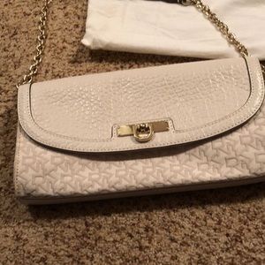 DKNY cream bag like new